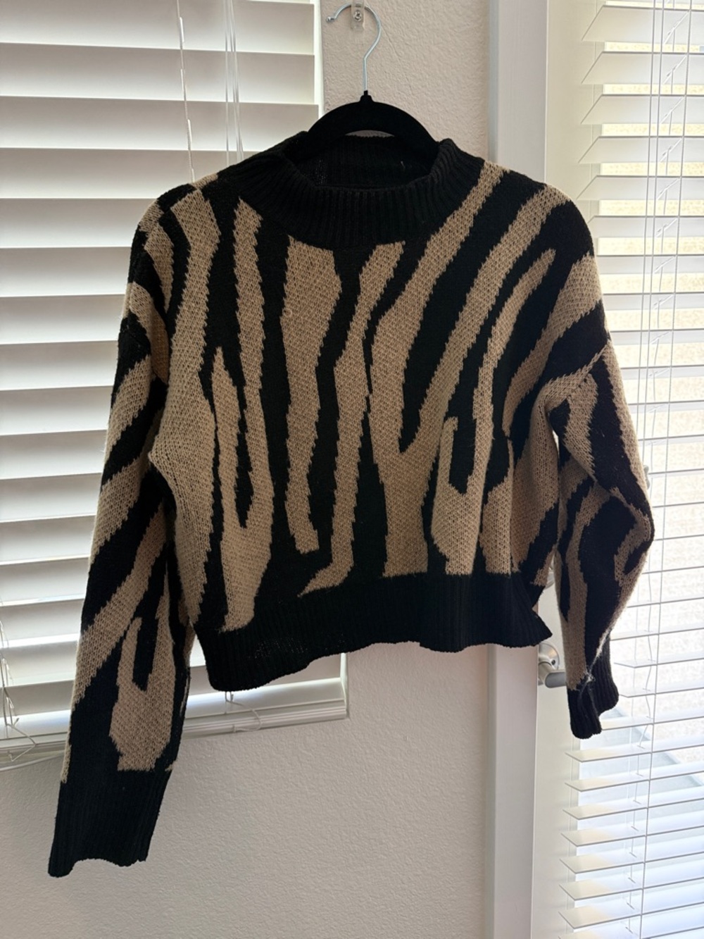 Women's cropped Black and Tan Zebra-Print Knit‎ Sweater